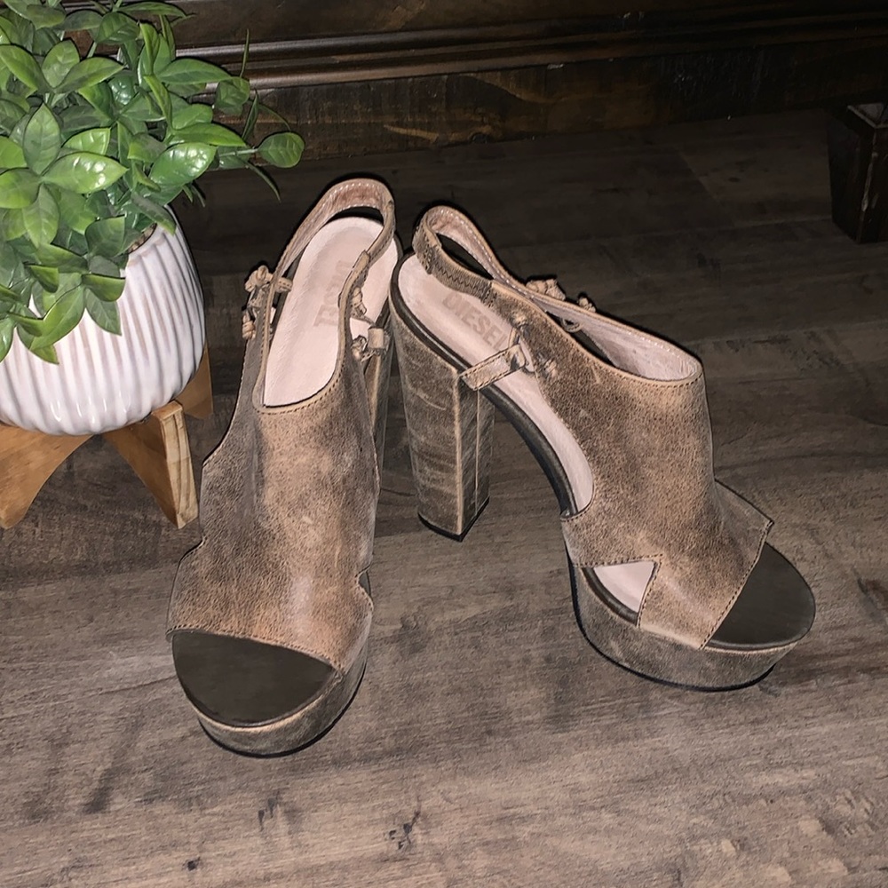 DIESEL LEATHER PLATFORM HEEL